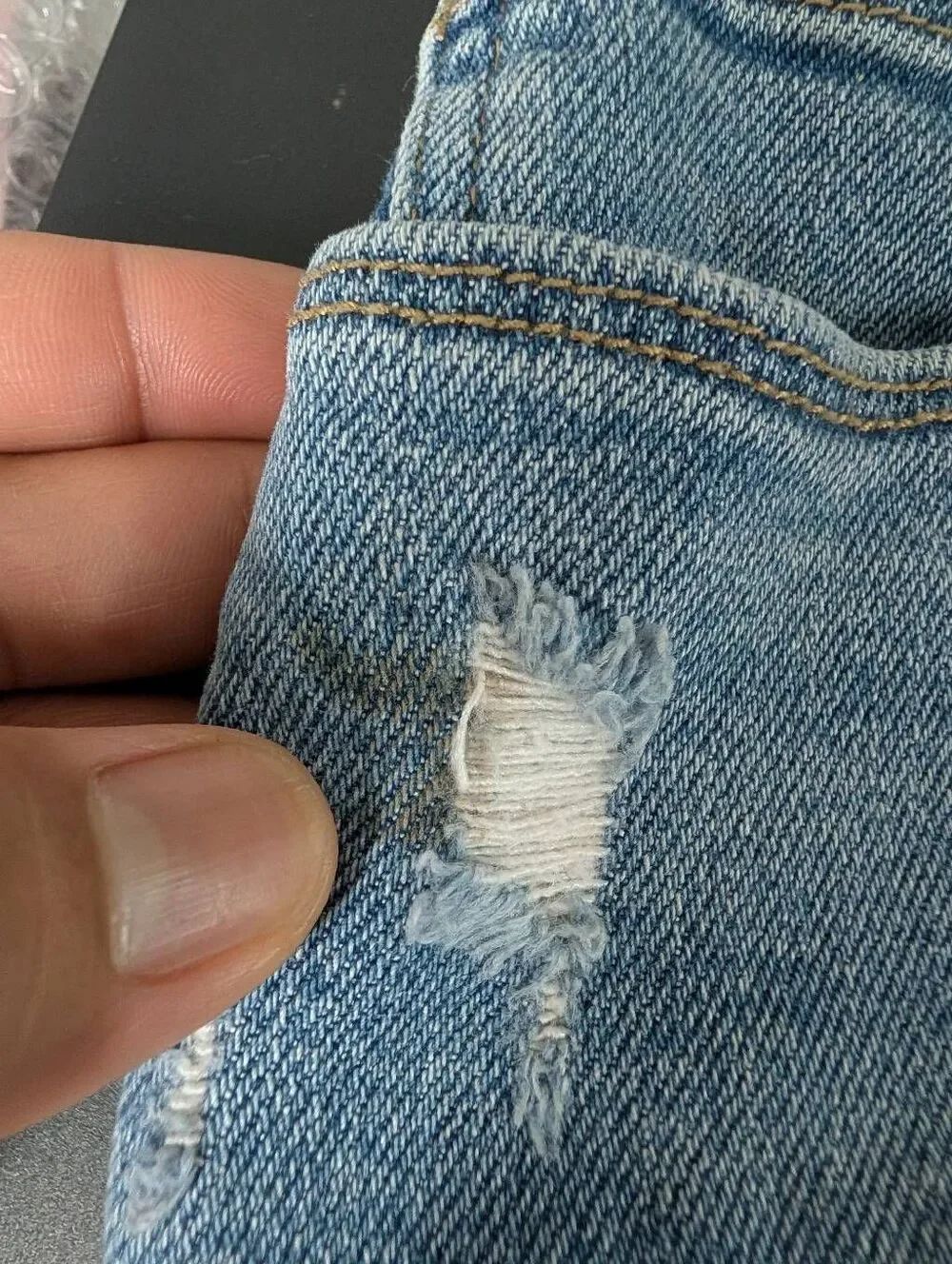 Good American denim short